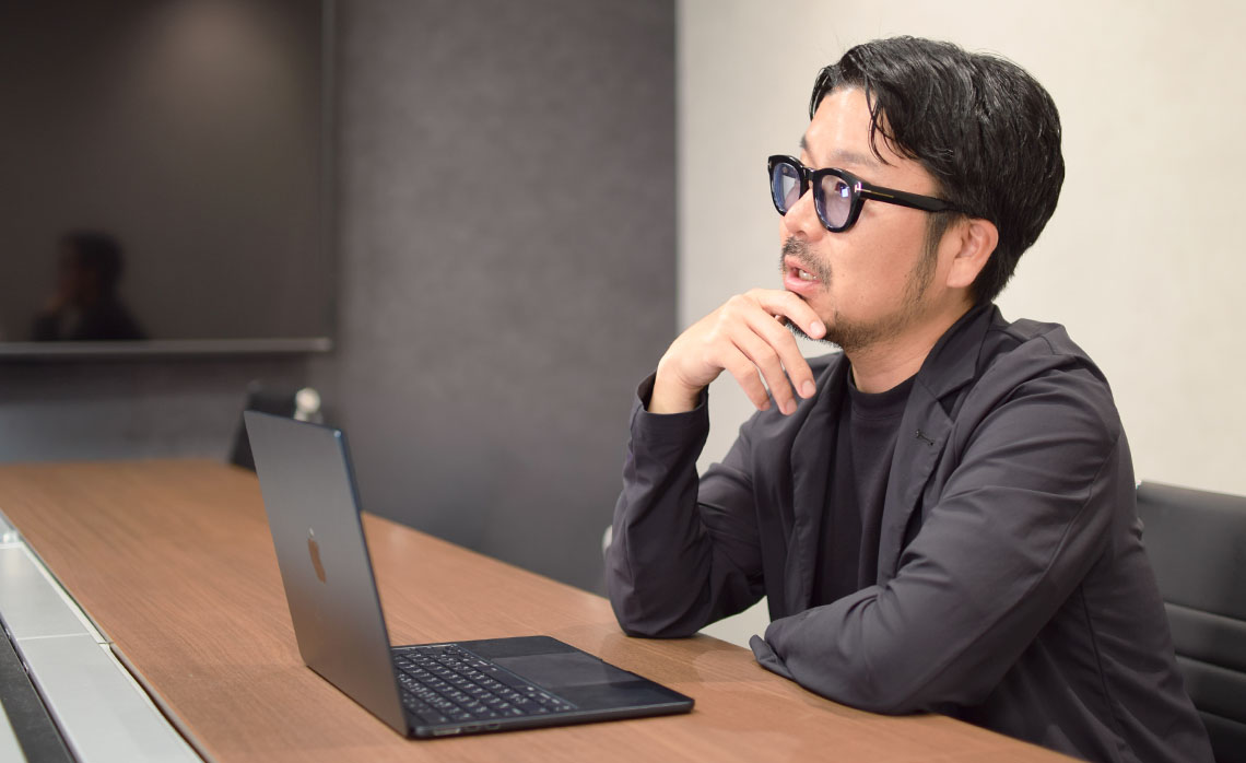 インタビュー